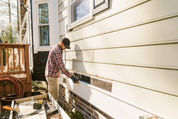 Trusted Emergency Siding Repair service in Albion, IN - Creative Siding